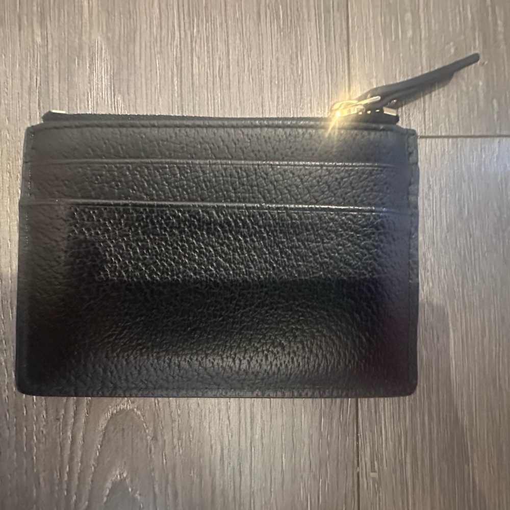 Kate Spade Black pebbled leather cardholder with zipper EUC! - Picture 3 of 3